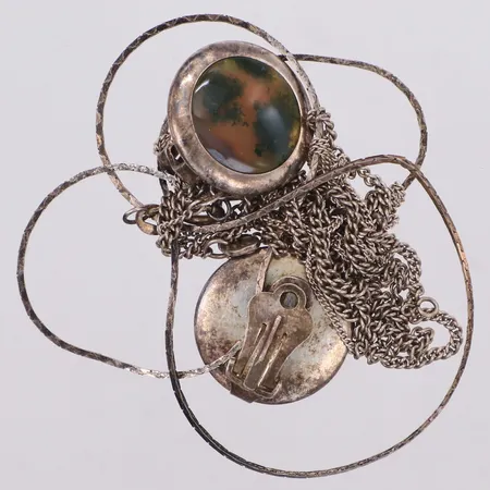 Diverse smycken, defekt, 830-925/1000 silver Vikt: 18,1 g