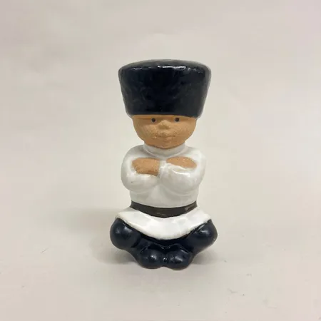 Figurin, Ivan, ur serien all världens barn, höjd 12,5cm, Lisa Larson, Gustavsberg, glaserat stengods Vikt: 0 g