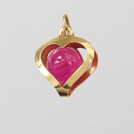 Hänge med röd sten, 15x11,5mm ink ögla, 18K. Vikt: 1,3 g