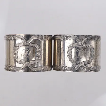 Ett par servettringar, Ø50mm, monogram, kattfot, 830/1000 silver Vikt: 102,9 g