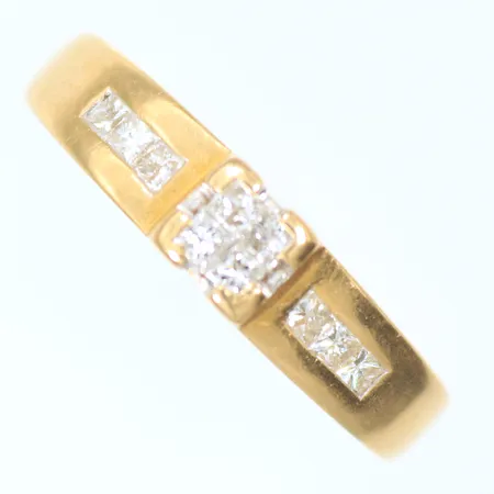 Ring med diamanter, 10 x ca 0,01ct, stl 19½, bredd 3-4,5mm, 18K, 5,5g Vikt: 5,5 g