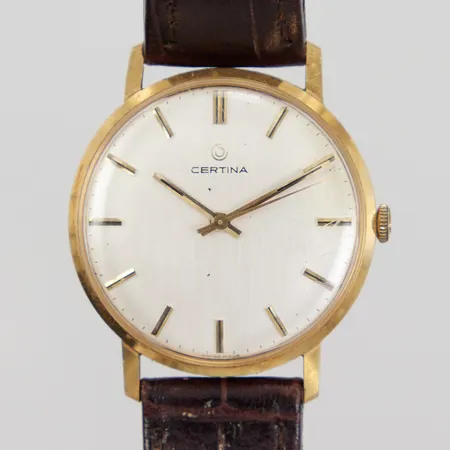 Herrur Certina 18K, manuellt, Ø ca 34mm, personligt gravyr, läderband ej original, bruksslitage