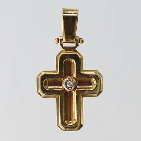 Hänge kors med vita stenar, 18x4mm ink ögla, 14K. Vikt: 8,4 g