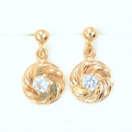 Ett par örhängen med vita stenar, 15x8mm, saknar snurrebussar, 18K Vikt: 2,5 g