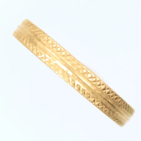 Ring, mönstrad, skev skena, sliten, 18K, 2,6g Vikt: 2,6 g