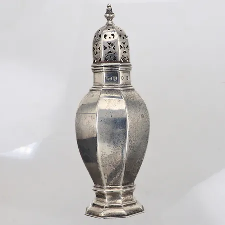 Socker/-saltruska, höjd 16,5cm, med lock, höjd 16cm, lätta bucklor,  Hamilton &Inches, Edinburgh, silver Vikt: 136 g