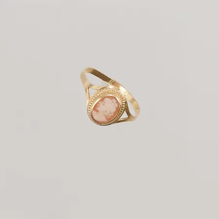 Ring, camé, Ø16½skev skena, 18K, 1,1g.