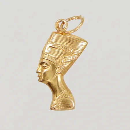 Hänge Nefertiti, längd inkl ögla 24mm, 18K Vikt: 0,9 g