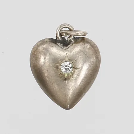 Hänge hjärta med sten, längd 17mm inklusive ögla, bredd 11mm, silver Vikt: 0,9 g