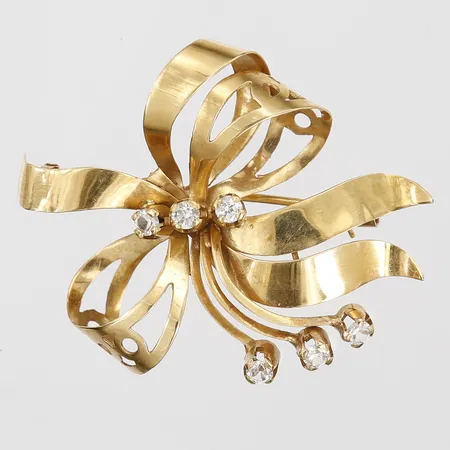 Brosch med vita stenar, mått 40 x 32mm, 18K guld Vikt: 4,8 g
