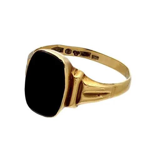 Klackring, 18K guld, svart sten, defekt Vikt: 3,5 g