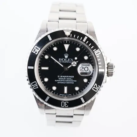 Rolex Submariner, stål, ref: 16610, serie nr: T496688, uttagen 1996 Helsingborg, box & cert  Vikt: 0 g