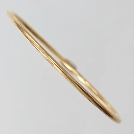Armring, Ø65mm, bredd 2,5mm, oval, 18K. Vikt: 7,3 g