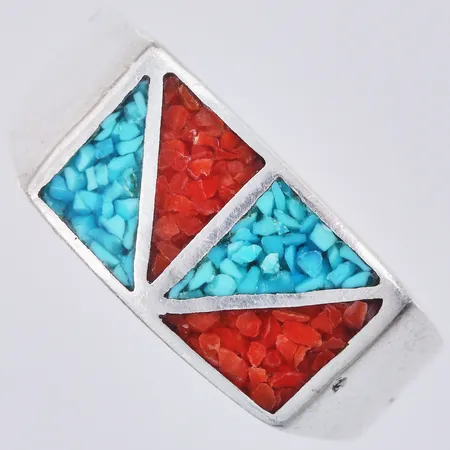 Ring med färgad emalj, stl: 20¼, bredd: ca 4-9mm, 925/1000, silver Vikt: 7,6 g