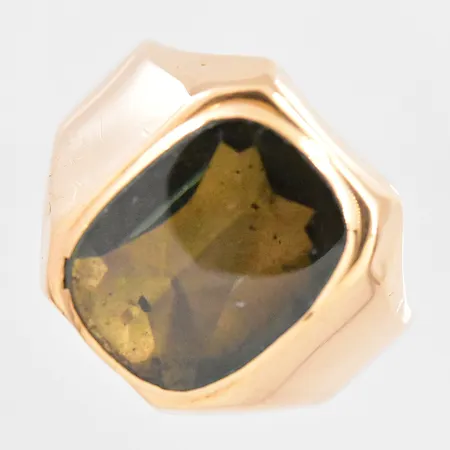 Klackring, stl 20¾, grön sten, bucklig, 18K Vikt: 8,5 g