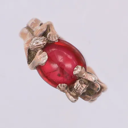 Ring med röd sten, man & kvinna, stl 19, Guldsmedjan Mora, 925/1000 Vikt: 6,2 g