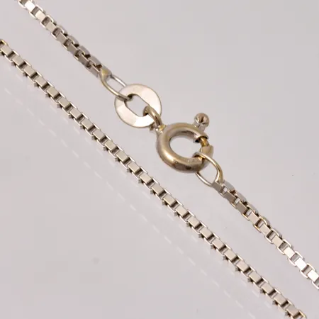 Kedja i 18K vitguld, 42cm, Venezia, bredd 1,2mm, importstämpel, vikt 4,65g.