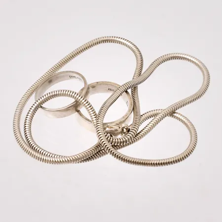 Diverse defekt silver, 925/1000, vikt 19,57g.