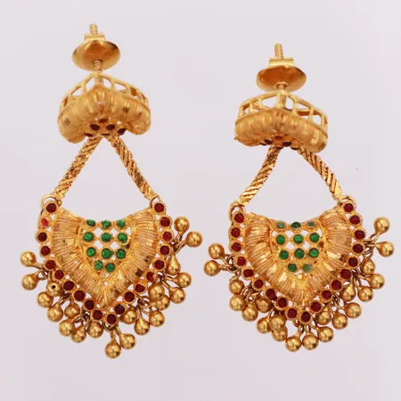 Ett par örhängen, röda & gröna stenar, 50mm, stoppen skruvas på, 22K Vikt: 20,6 g