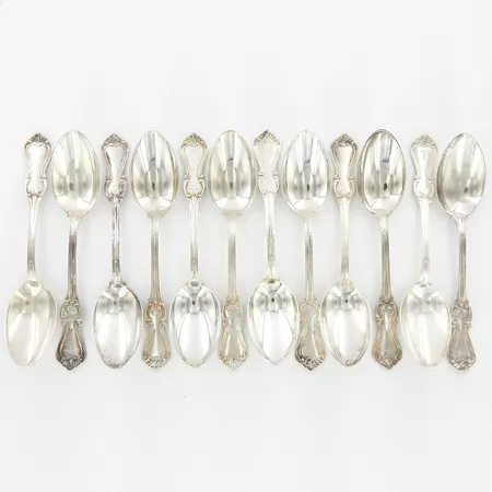 12 matskedar modell Olga, 18cm, silver 830/1000 Vikt: 536 g