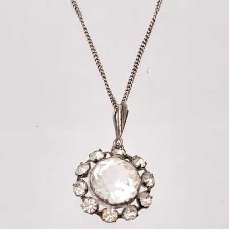 Hänge med kedja i silver, mått 2033mm, 10st vita stenar, mått på stora Ø12,6mm, kedja 40cm, Pansar, bredd 1,3mm, 835/1000, vikt 5,66g.