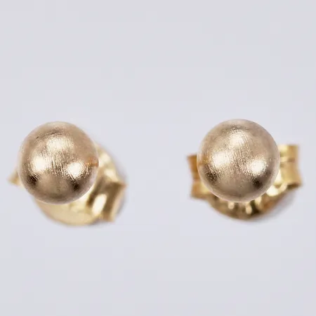 Ett par örhängen, Ø ca 3,9mm, GHA, förgyllda, 925/1000 Silver Vikt: 0,5 g