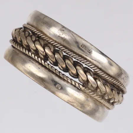 Stelt armband, Ø65mm, bredd 32mm, utländsk stämpel, repor, silver Vikt: 132,4 g