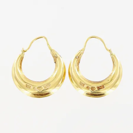 Ett par örhängen, creoler 17x20mm, ihålig, skev, smärre bucklor, 18K. Vikt: 1,7 g