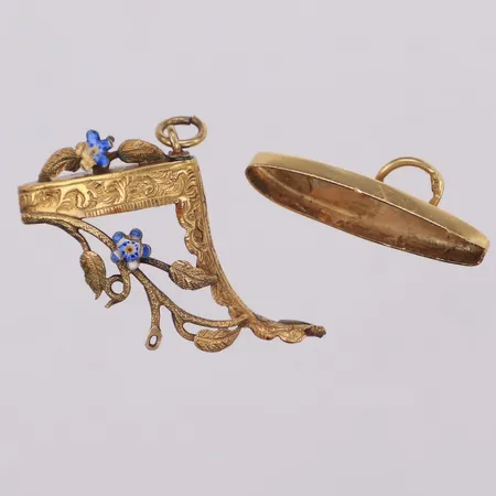 2 guldbitar, 18K Vikt: 2,6 g