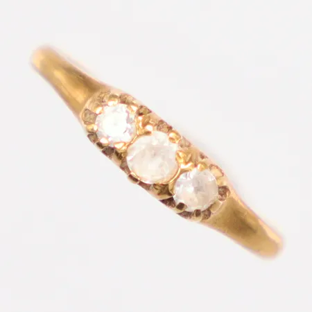 Ring, Ø17¾, vita stenar, 18K Vikt: 1,6 g