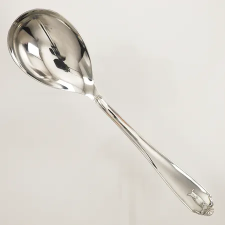 Serveringssked, modell Vasa, ca 21,5cm, GAB, 830/1000 silver Vikt: 93,9 g