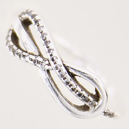 Ring, evighetstecken, stl: 17, bredd: 1,1mm, något skev, silver 925/1000 Vikt: 1,7 g