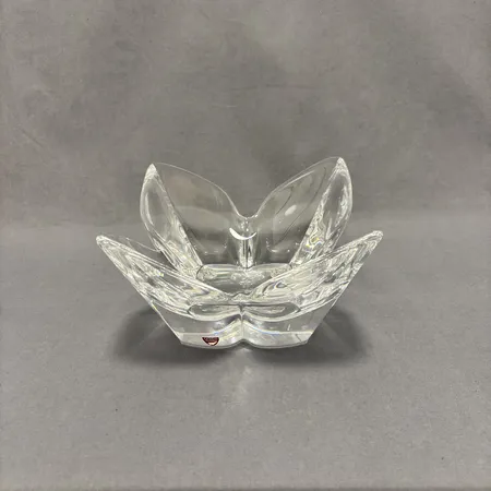 Skål i klarglas, Orrefors, höjd ca 10cm, repor/nagg.