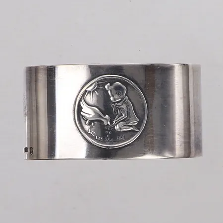 Servettring, GAB, år 1947, 830/1000 silver Vikt: 23,7 g