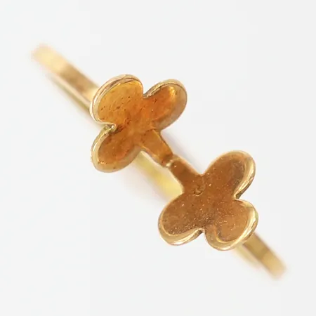 Ring, stl 16¼, bredd ca 1,6mm, Alexander Petrini Silversmide, 1969, 18K Vikt: 1,4 g