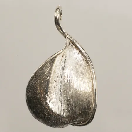 Hänge löv, ca 50mm, bredd 30mm, Andersson & Berkvens, Stockholm 1977, 925/1000 silver Vikt: 11,7 g