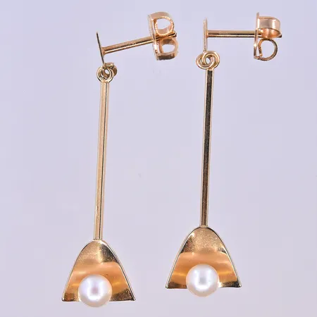 Ett par örhängen, längd 35 mm, 18K. Vikt: 2 g