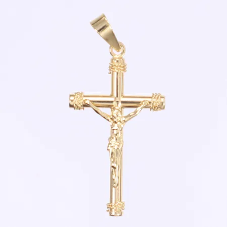 Hänge i form av krucifix, höjd 32mm inkl öglan, ostämplat 18K  Vikt: 0,8 g
