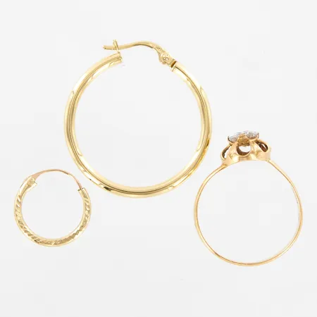 Ring med sten stl 17¼, skev skena, två udda örhängen Ø8-25mm, 18K