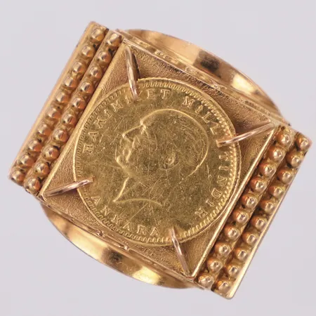 Ring med turkiskt mynt, defekt, 18K/22K. Bruttovikt 19,5g Vikt: 19,5 g
