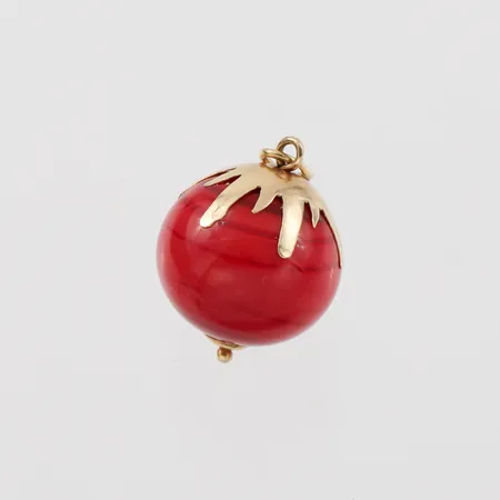 Hänge med röd sten/glas,diameter ca 14 mm,14k. Vikt: 3,9 g