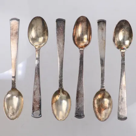 6 skedar, längd 12cm, Rosenholm, repor, bucklor, 830/1000 silver Vikt: 91,4 g