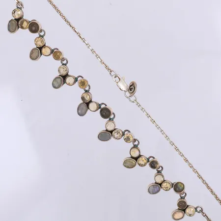 Collier med spektroliter & färgade stenar, 45cm, 2-14mm, 925/1000 silver Vikt: 24,2 g