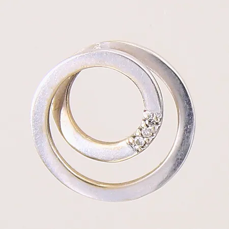Hänge med diamanter 3 x ca 0,005ct, Ø14,4mm, GHA, vitguld, 18K Vikt: 1,5 g