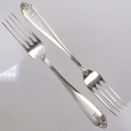 Två Matgafflar, längd ca 18cm, bredd 22mm, modell Vasa, 830/1000 silver Vikt: 65,8 g