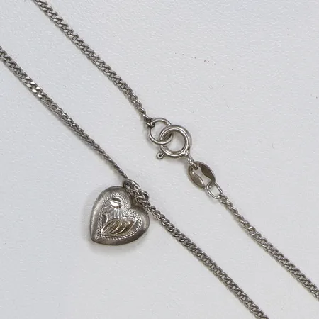 Halsband Pansar, längd 36,5cm, med hänge hjärta, silver, 925/1000 Vikt: 3,2 g