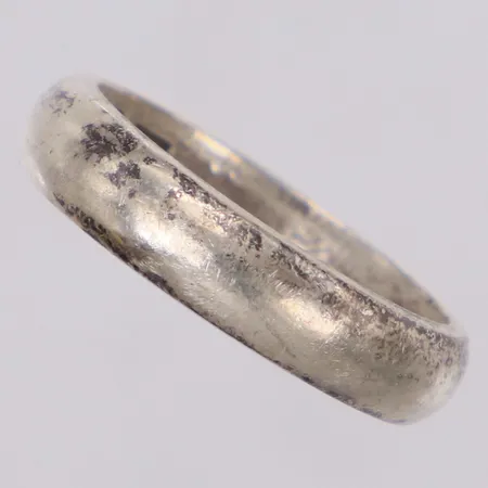 Ring slät, stl 17, bredd 4,5mm, år 1967, 830/1000 silver Vikt: 4 g