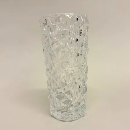 Vas, Carat, höjd 18cm, Ø8cm, design Lena Bergström, stämpelmärkt Orrefors, kristall, inga tillbehör Skickas med paket.