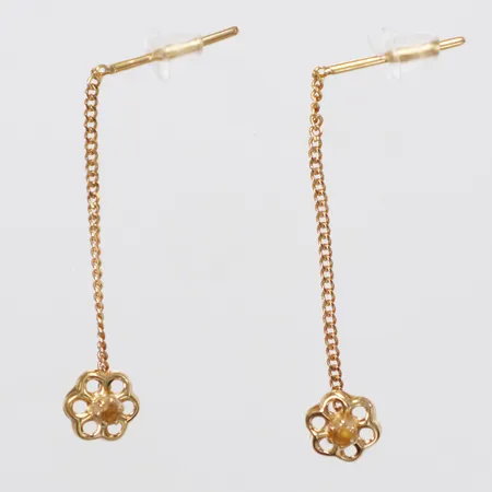 Ett par örhängen gula stenar, pansarlänk, längd 28mm, bredd 1-5mm, plaststoppar, 18K Vikt: 0,5 g