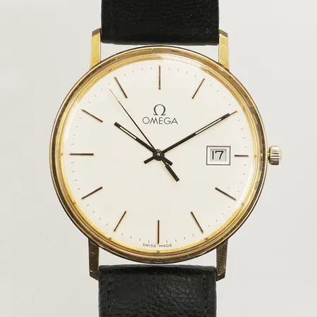 Armbandsur Omega, 18K, Ø34mm, quartz, tickar ej, datum, repigt plexiglas, gravyr, slitet läderband